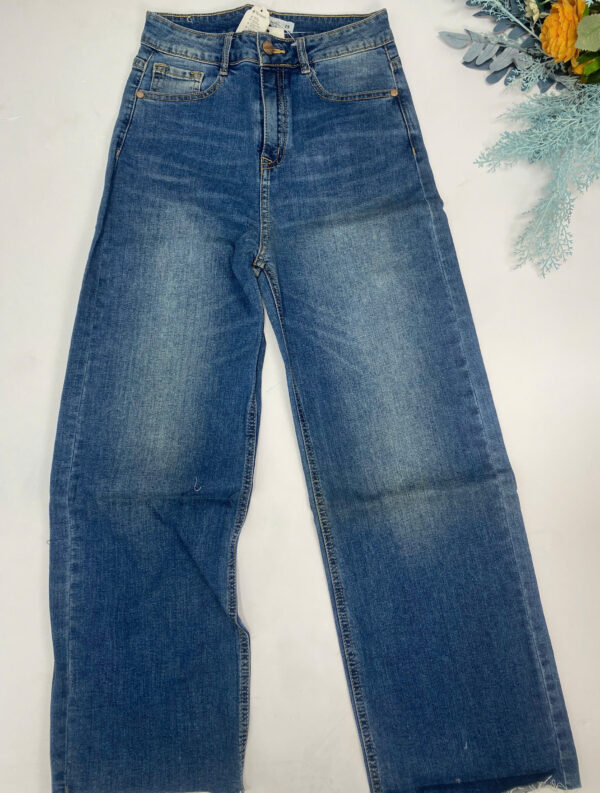 Quần jeans nữ ống suông