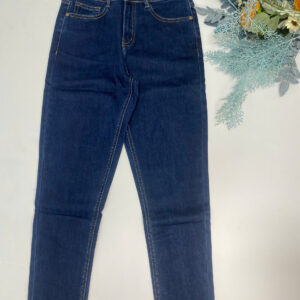 Quần jeans nữ ôm vừa