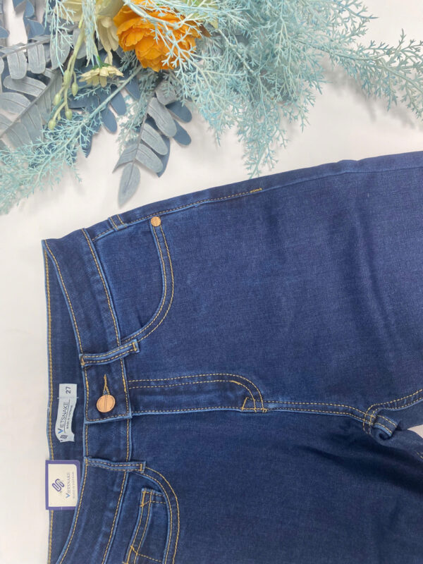 Quần jeans nữ ôm vừa - Ảnh 2